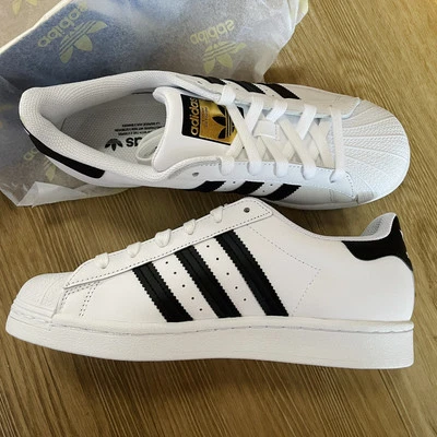 Nuevo US 5/7 Adidas Superstar J Blanco y Negro Zapatilla Unisex Zapatos FU7712 Foto 1 de 4