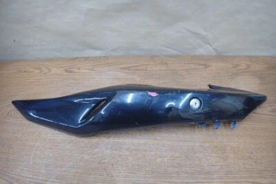 Carenado trasero izquierdo Suzuki GS500F 2005 47211-01DA Foto 1 de 4