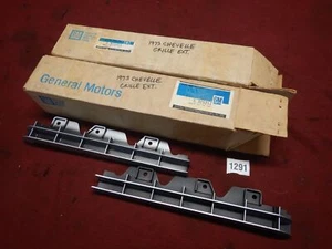 NOS GM 73 CHEVELLE ELCAMINO SS MALIBU LOWER OUTER GRILLS 325217 325218 1973 - Picture 1 of 9