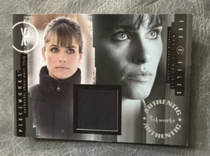 2008 The X Files I Want to Believe - Costume Card PW-13 Amanda Peet, Jacket. - Picture 1 of 2