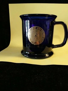Vintage Ronald Reagan Seal Of The President US Smoked Glass Mug Gold Trimmed - Picture 1 of 11