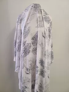 2,5 Yards, Blattdruck 100 % Rayon knirschender Stoff Damenbekleidung, verkauft von Lot_A3-2 - Bild 1 von 4