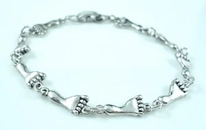 Cute Foot - Feet Bracelet Antique Silver Plated 7.0 inch - Picture 1 of 1
