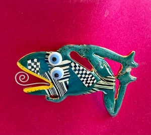Cynthia Chuang JEWELRY 10 ARTISAN 3D FROG FIGURE SCULPTURE CERAMIC BROOCH RARE - Picture 1 of 6