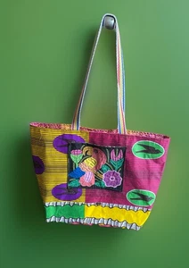 Bolso de Mano Empacable Kuna Arte Popular Mola Islas San Blas Panamá Hecho a Mano 19"x14" - Imagen 1 de 6