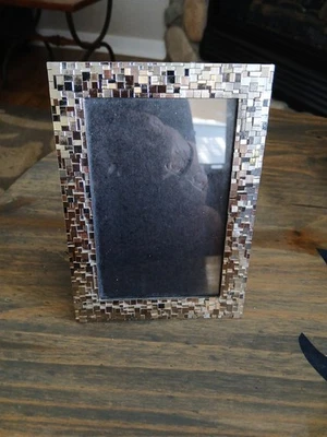 Marco de fotos de metal plateado ISAAC MIZRAHI diseño de cubo foto moderna 4x6 Foto 1 de 4