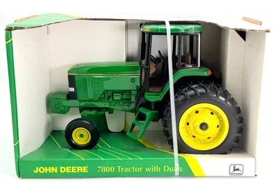 ERTL - Collector's Edition - John Deere 7800 Tractor with Duals - 1:16 #5627CA - Image 1 of 4