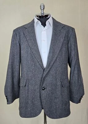PENDLETON Mens VIRGIN WOOL 2 Bttn Vntd Herringbone w Suede Elbows Sportcoat 44 R - Image 1 of 4
