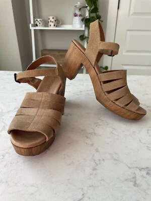 Eric Michael Tan Sandals / Open Toe Wood Platform Heel Shoes  / 40 / US 9 - Image 1 of 4
