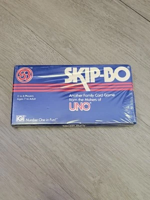 Vintage Skip-Bo UNO Card Game International Games 1982. Novo em folha  - Imagem 1 de 4
