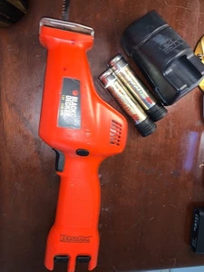 BLACK & DECKER VP650 7.2v Cordless Versa-Pak Reciprocal Saw w/2 gold & charge - Picture 1 of 4