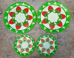Vintage Childs Childrens Tin Metal Play Dishes Litho, Strawberries - Picture 1 of 4