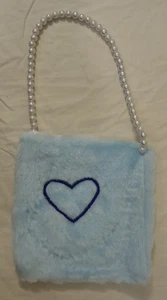 Cartera azul difusa con correa de corazón para niñas - Imagen 1 de 3