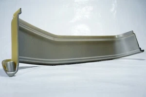 TOYOTA CROWN S80 MS80 MS85 RS80 RS85 RH MOULDING NOS GENUINE JAPAN 1974-1979  - Picture 1 of 12