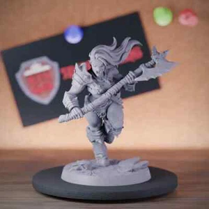 Mujer Orco Guerrero Monstruo Bárbaro Miniatura Mazmorras y Dragones Mini DnD 5e - Imagen 1 de 8