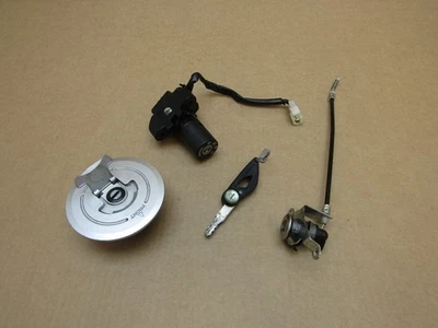 Juego de cerraduras Benelli TNT 125 E5 2023 4.725 millas (15470) Foto 1 de 4