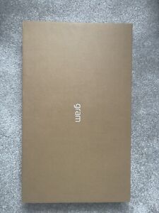 LG gram 16 16" (512GB SSD, Intel Core i5-1240P, 1.7GHz, 16GB RAM) Notebook -...