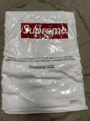 NEW SUPREME BOX LOGO BEACH TOWEL WHITE RED SS14 RARE - Image 1 of 2