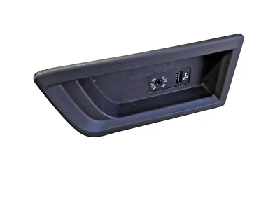 BMW 320i 328i 335 F30 2012-2018 consola central puerto USB auxiliar cubierta panel de moldura OEM Foto 1 de 4