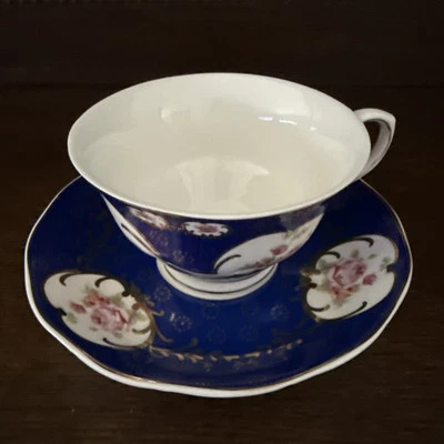 Taza de té Grace Anna Garden Bone China con taza y platillo con adornos dorados Foto 1 de 4