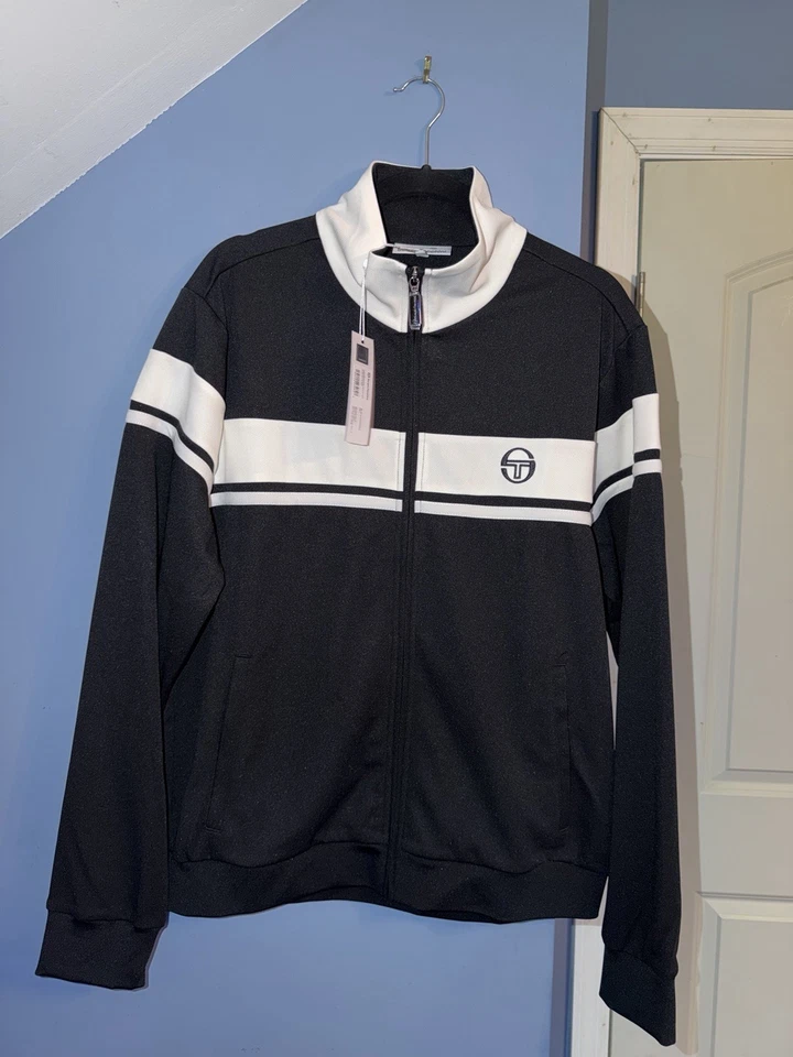 Camiseta deportiva Sergio Tacchini “Capomasters” (negro/gardenia) Foto 1 de 2