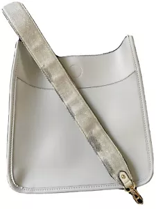 CLEARANCE Light Grey Large Messenger Bag w/ Reversible Snake / Silver Strap NEW - Picture 1 of 6