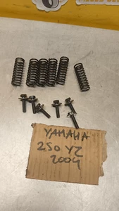 RESSORT EMBRAYAGE YAMAHA 250 YZ 2004 - Picture 1 of 3