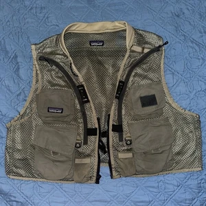 Patagonia Mesh Fly Fishing Vest Men's Medium Pocket Utility Gently Worn Exc Cond - Picture 1 of 19