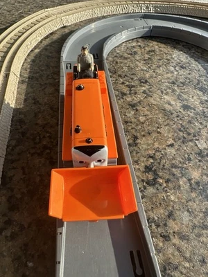 2002 Thomas & Friends - Terence The Tractor Motorized Trackmaster {TESTED} - Image 1 of 4