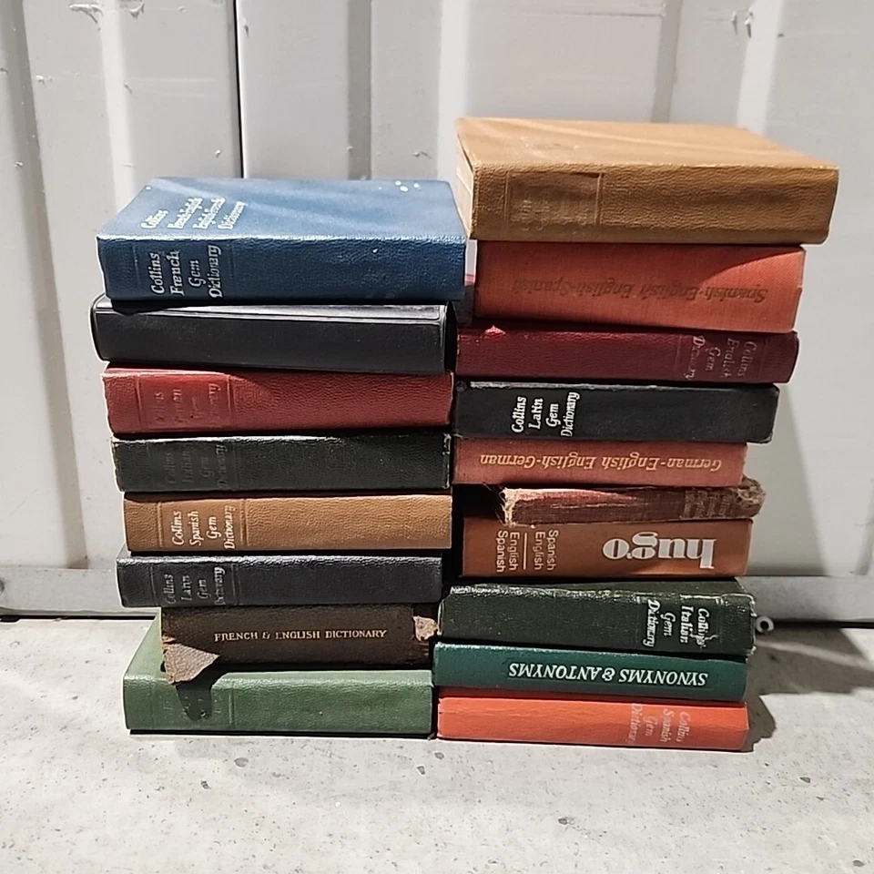 18x Vintage Pocket Dictionary Lot Portuguese Italian Icelandic Latin German - Image 1 of 3