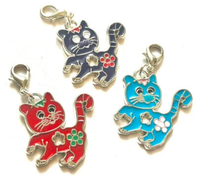 Charm Katze Emaille rot blau lila Kitty Cat Mädchen Frauen Anhänger Kinder Blume - Bild 1 von 4