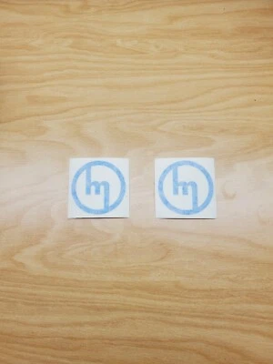 Наклейки Mazda СВЕТЛО-ГОЛУБЫЕ наклейки логотип старой школы REPU RX-2 RX-3 RX-4 поворотные  - Изображение 1 из 4