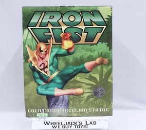 Iron Fist Red Version Marvel Comics 2006 Hard Hero 14" Porcelain Statue 149/250 - Picture 1 of 10