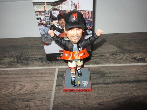 San Francisco Giants Bruce Bochy Giant Race Bobblehead NEW 2018 Rare Marathon Cover