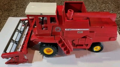 Vintage 1973 Ertl 1:20 Massey Ferguson 760 Combine Yellow Rim Circle Air Intake - Image 1 of 4