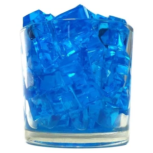 Künstliche Eiswürfel - Wasserspeicher Gel Dekoration - Bild 1 von 2