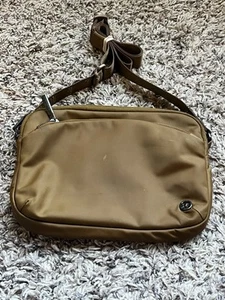 Lululemon Everywhere Crossbody Bag-Brown - Picture 1 of 13