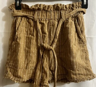 Unionbay Cargo Style Soft Shorts with Tie Belt  Juniors size Small.  Pinstriped - Image 1 of 4