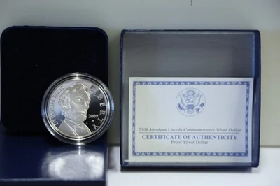 2009-P Abraham Lincoln Commemorative Silver $1 Proof W/Box/COA - Image 1 of 4