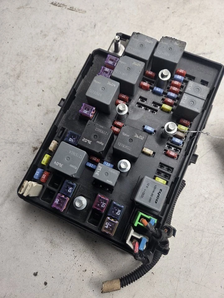 Motor de caja de fusibles compatible con 06 COBALTO 1444450 Foto 1 de 4