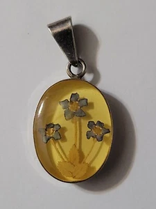 Resin Flower Design Oval Pendant - Picture 1 of 2