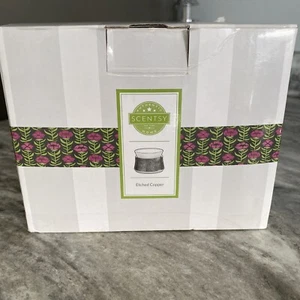 Scentsy Etched Copper Warmer New In Box - Picture 1 of 2