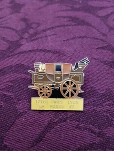 Pin's Pins Pin Enamel 16 La Poste Voiture Ancienne "1770 Paris-Lyon" N°2 - Picture 1 of 1