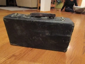 ESTUCHE CLARINETE - ¿DE COLECCIÓN DE LOS AÑOS 1920 o 1930? TOLEX NEGRO / MANGO DE CUERO - Imagen 1 de 8