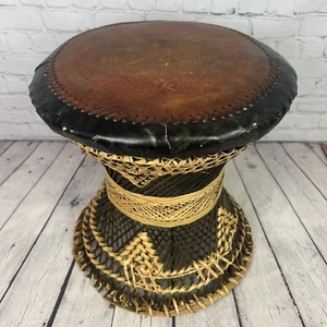 Sgabello vintage indiano in vimini e pelle ottomano boho rattan sedia tribale Taj Mahal - Foto 1 di 19