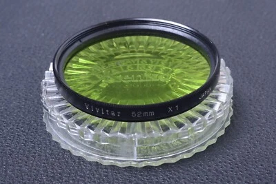 ✅ VIVITAR GREEN 52MM FILTER GENUINE LENS OR CAMERA SCREW W/ KEEPER 109-2 - Image 1 of 2