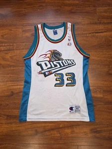 Champion Detroit Pistons Grant Hill #33 NBA Logo Jersey Vintage White Size 40 - Picture 1 of 9