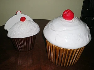 Luscious Cupcakes – Cookie Jar & Napkin Holder - Picture 1 of 6