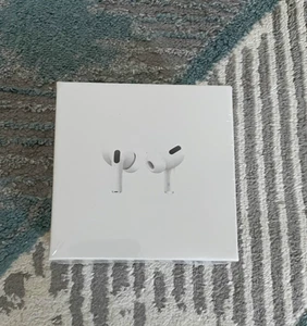 Apple AirPods Pro with MagSafe Wireless Charging Case - White - Zdjęcie 1 z 8