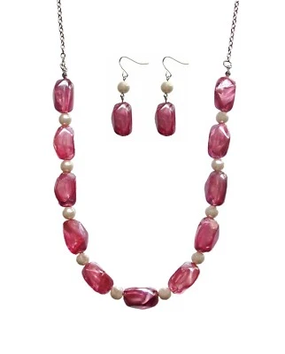 紫色和白色珍珠珠项链耳环套装带漩涡饰面珠子 全新 — 第 1/4 张图片